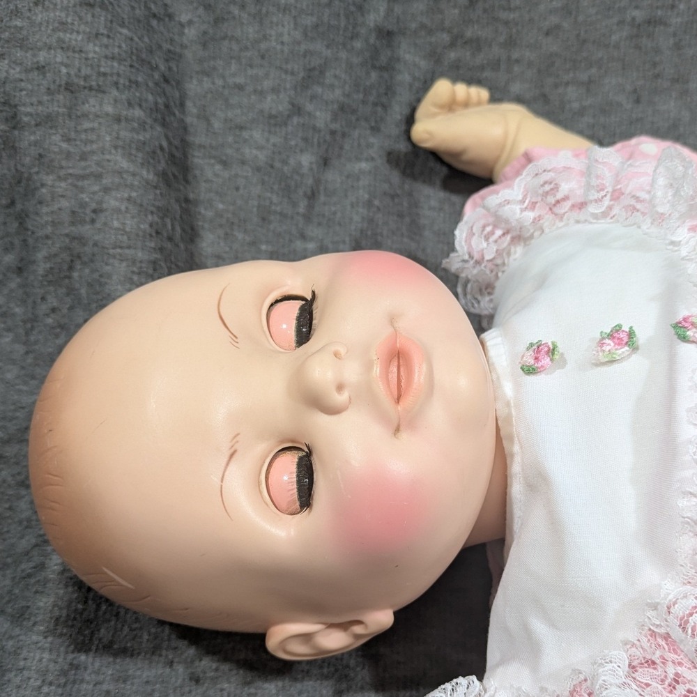 Vintage 1983 Uneeda 22" Baby Doll Sleep Eyes Allison Ann Pink Outfit #2483 - Picture 4 of 11